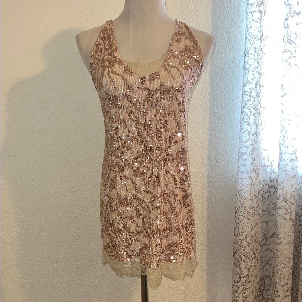 Like new tie back tank
